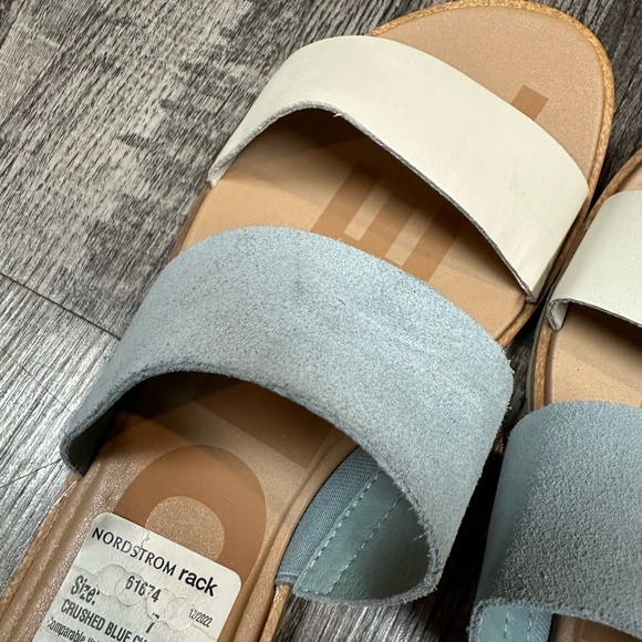 Sorel Strappy Sandals (Size 7) - Picture 3 of 5